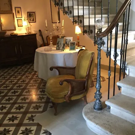 Domaine D'audabiac Bed & Breakfast *